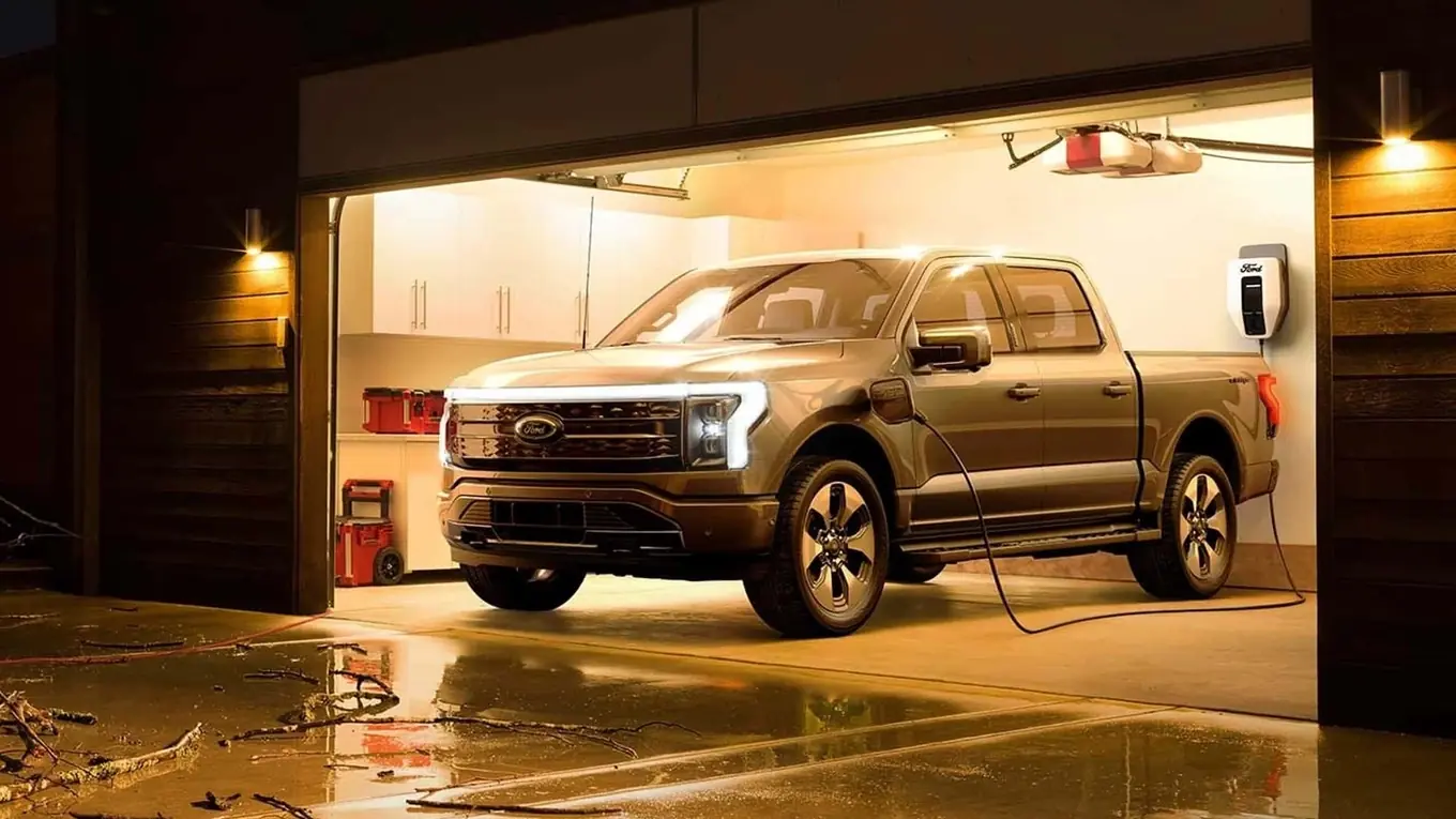 Ford cân nhắc dừng sản xuất F-150 Lightning vì thua lỗ